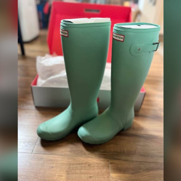 Hunter Original Tour Tall Rainboots *Brand New, Never Worn* - Picture 1 of 7